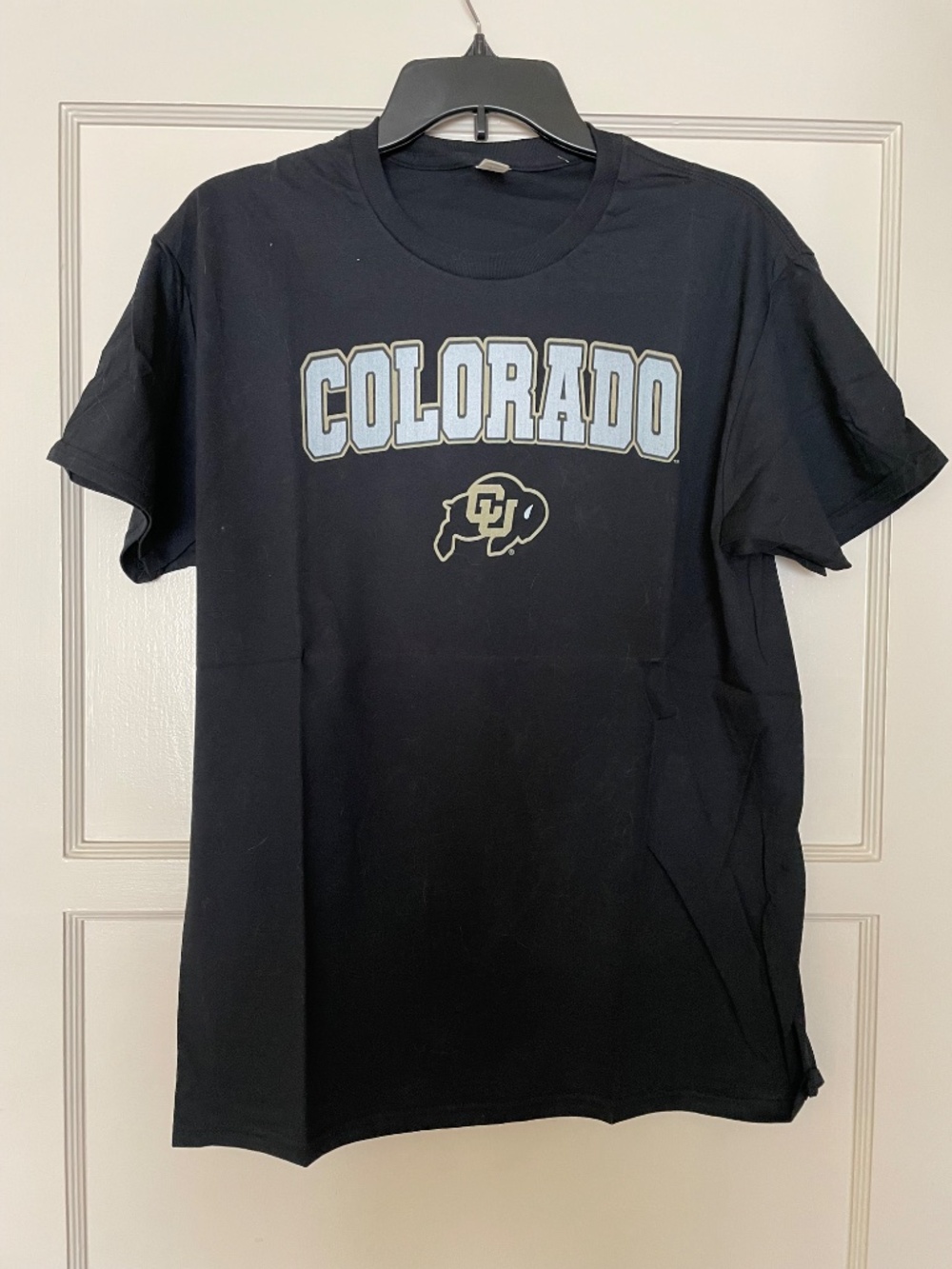 NWOT University of Colorado Buffs Short Sleeve T Shirt - Adult Medium